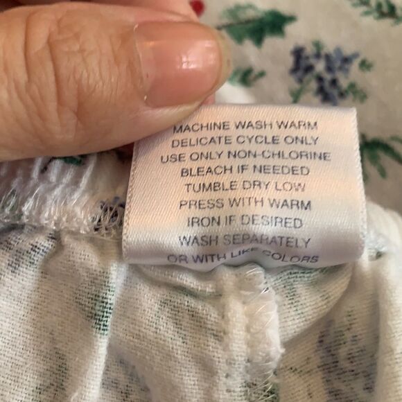 Cabernet white flannel Christmas/Holidays sleep pants - Picture 7 of 7